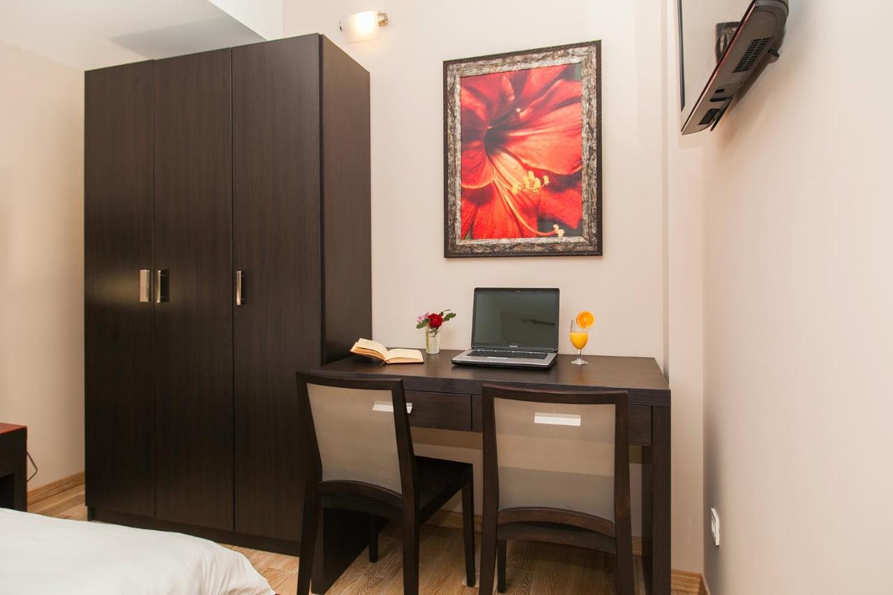 Apartments Grifone Lux Herceg Novi Exterior foto